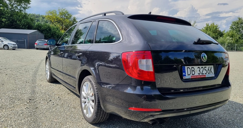 Skoda Superb cena 29900 przebieg: 370000, rok produkcji 2013 z Recz małe 631